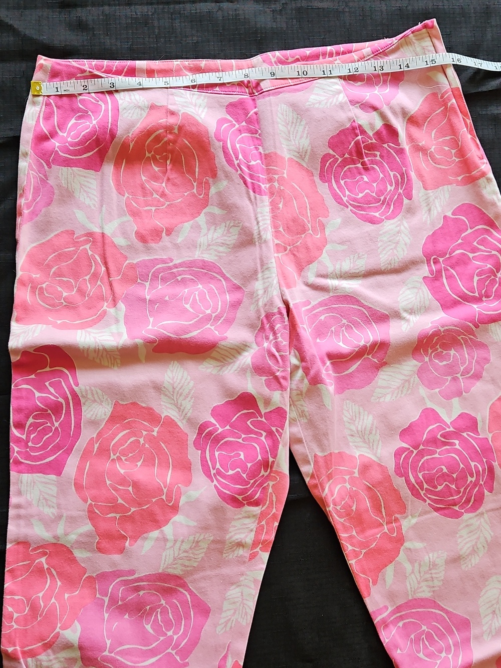 Lilly Pulitzer Vibrant Pink Rose Capris - Picture 10 of 15